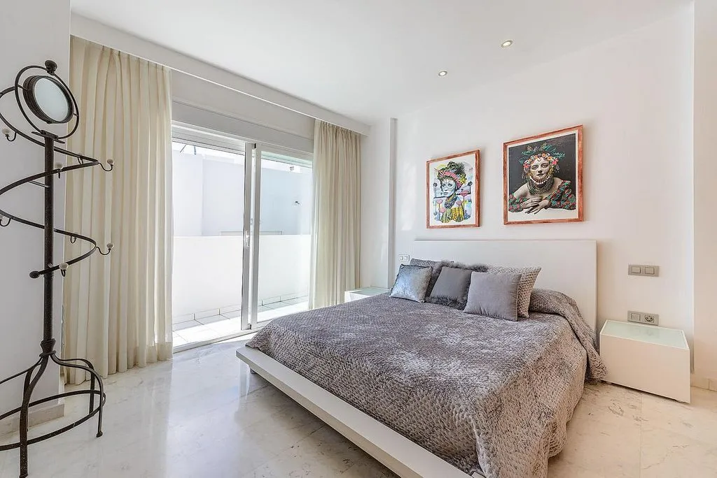 Chambres - Terraced House with Terrace in Talamanca