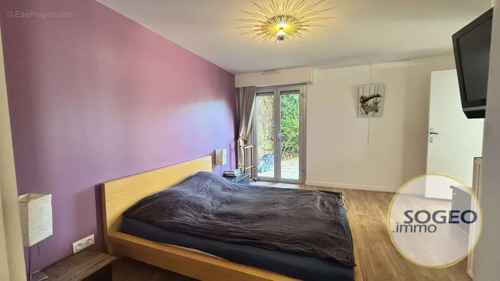Chambres - Villa d'Architecte avec Cabinet à Talence