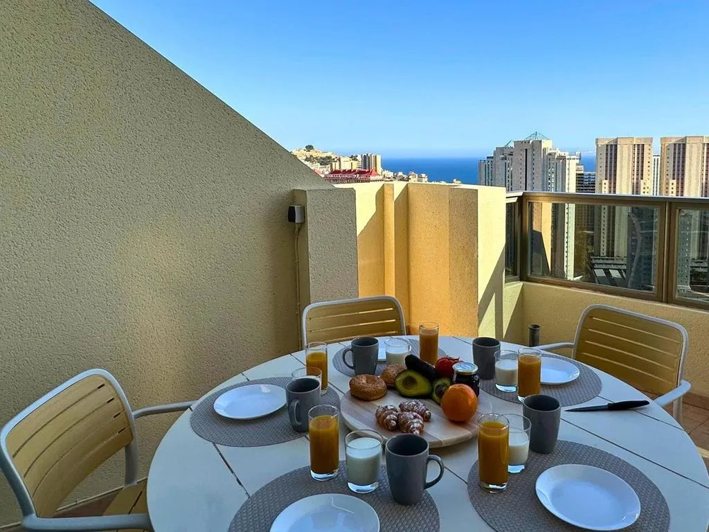 Balcon - Luxury Apartment with Multiple Views in Benidorm