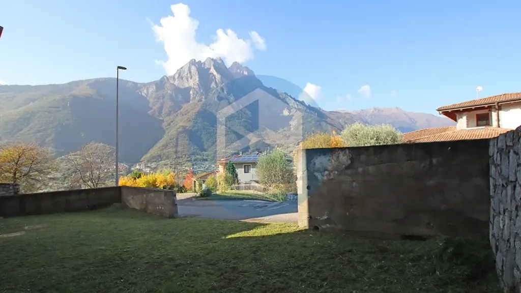 Jardin - Bifamiliar Villa with Garden in Niardo