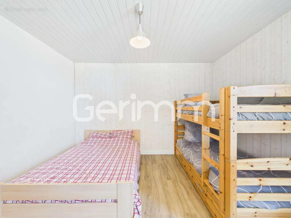Chambres - Appartement en rez-de-chaussée avec terrasse à Chamrousse