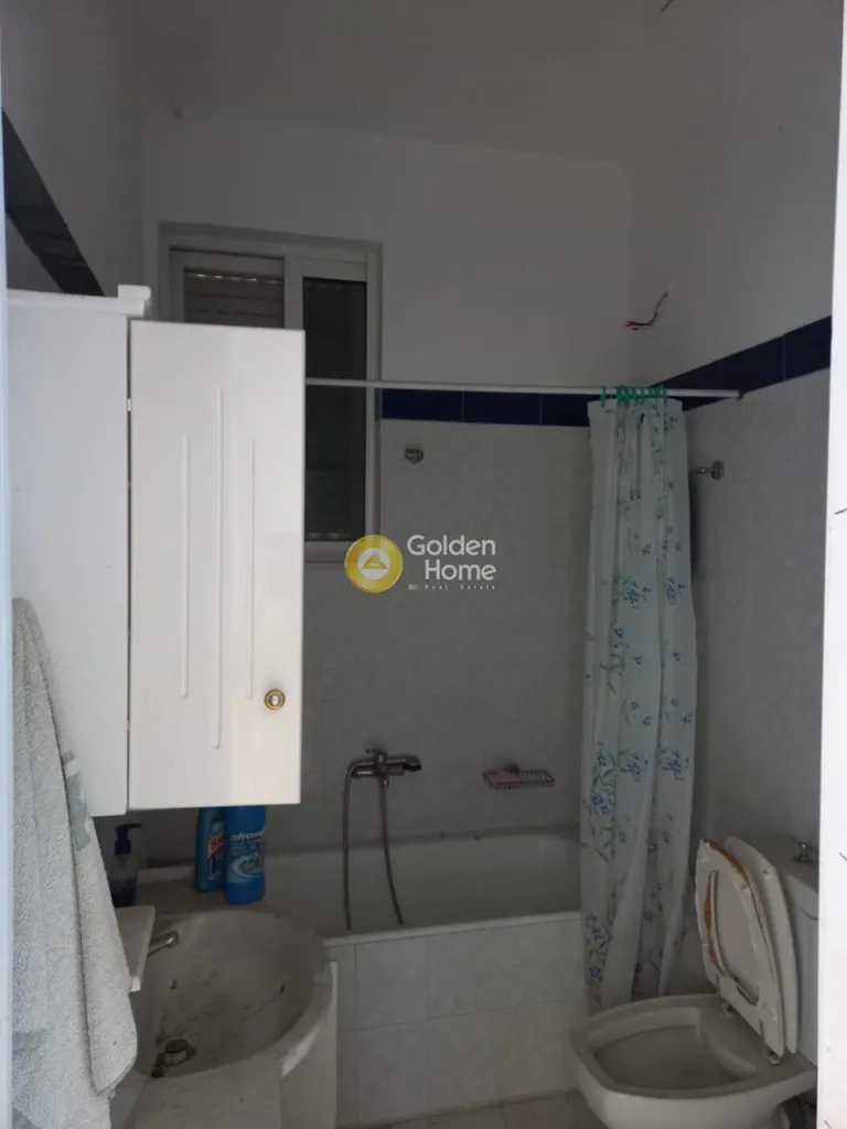 Bathrooms - Villa with Garden in Arta - Marathovouni