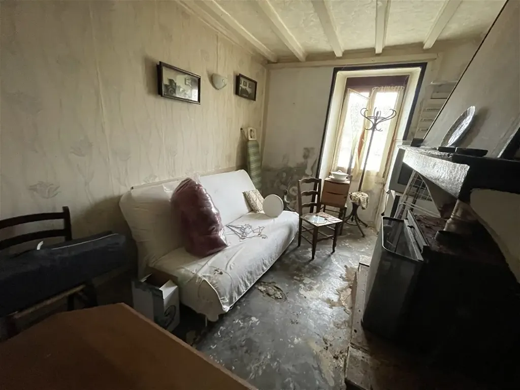 Séjour - Maison de 4 pièces avec jardin à Pailhes