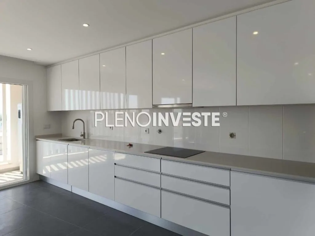 Köök - New Duplex with Panoramic View in Seixal