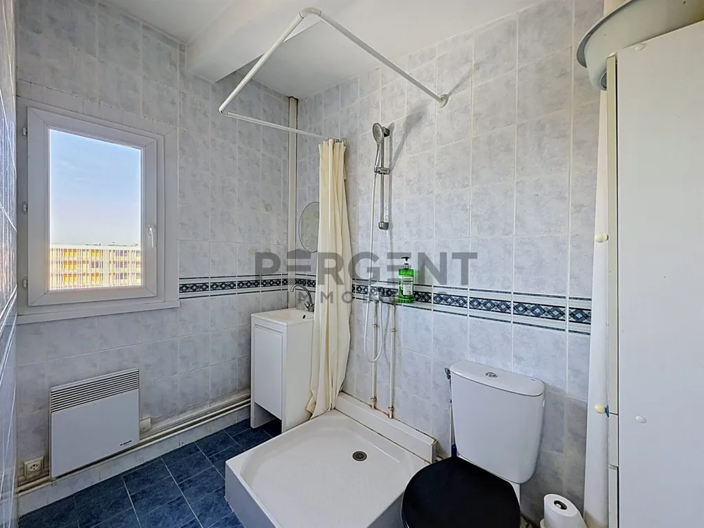 Salles de bain - Appartement 5 Pièces + Studio Indépendant au Cœur de la Ville