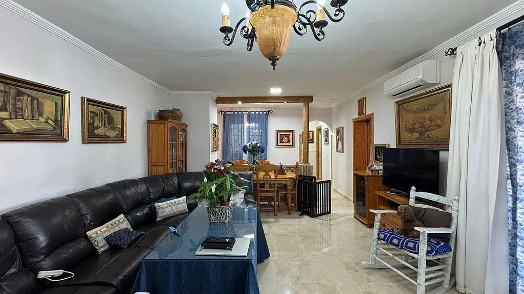Elutuba - Chalet with Terrace in Riogordo