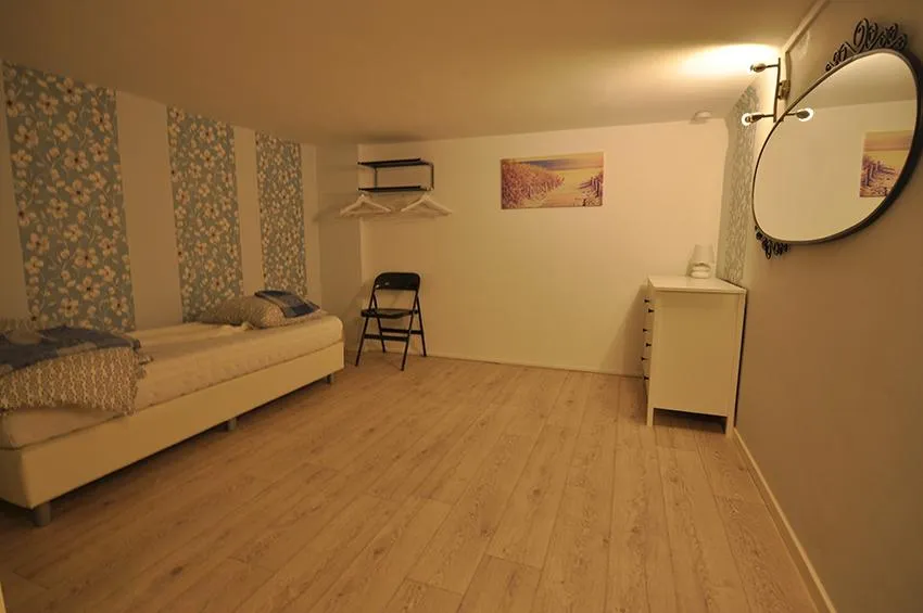 Chambres - Furnished Apartment with Balcony in Rotterdam