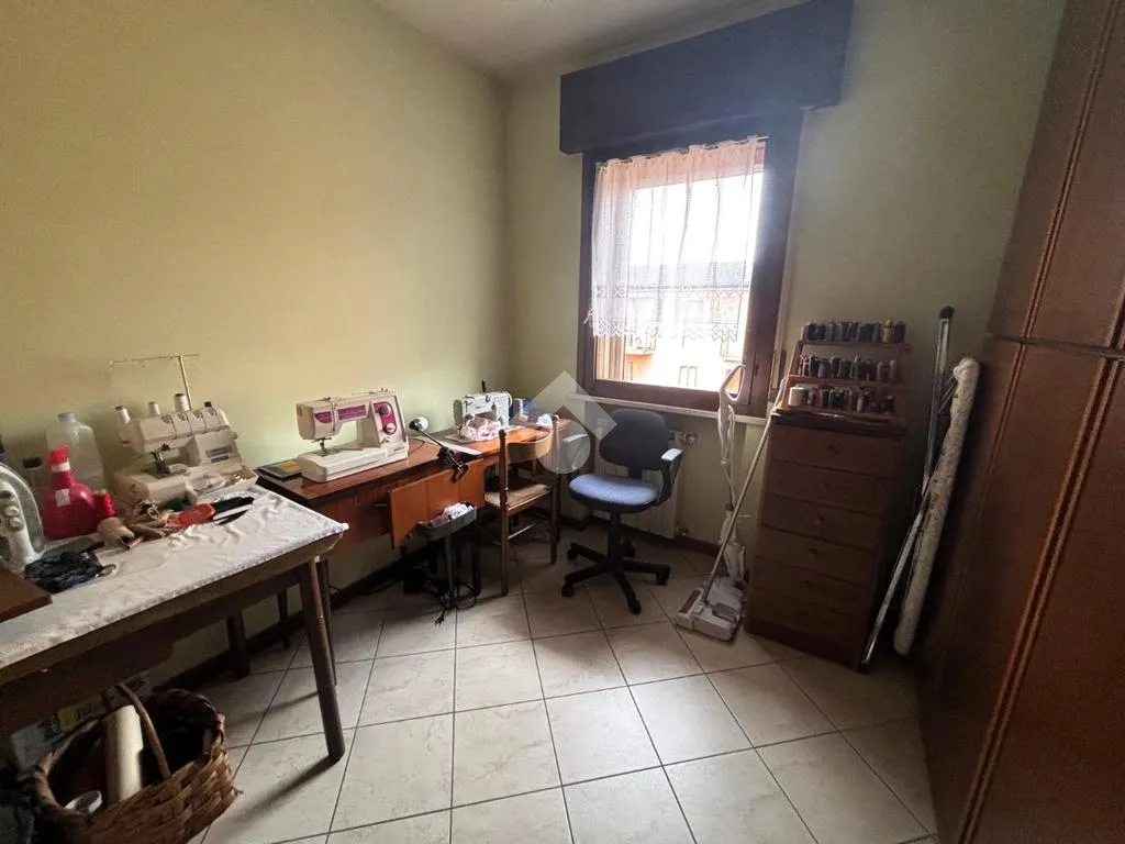 Bureau - Quadrilocale with Balcony in Mantova