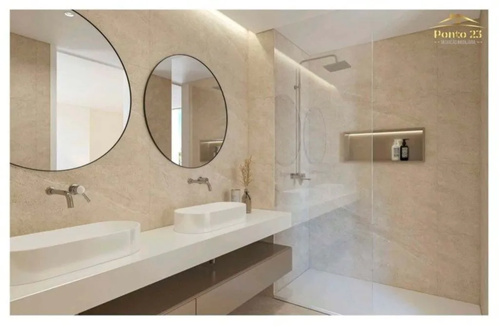 Bathrooms - Luxury Flat with Terrace in Funchal