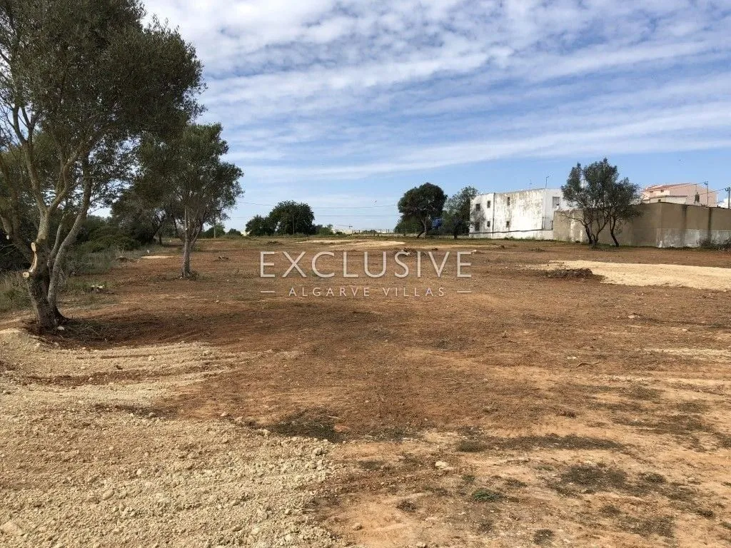 Jardin - Building Land with Pool Project in Almancil