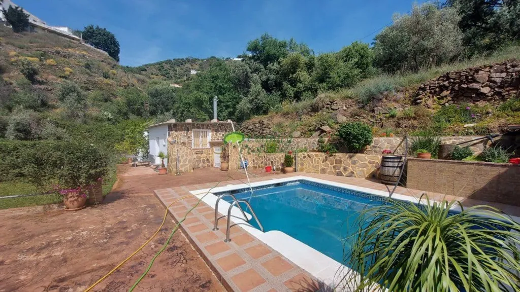 Bassein - Country House with Pool in Algarrobo