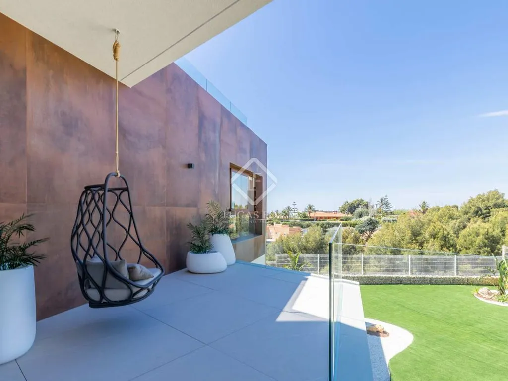 Terrace - Luxury Villa with Sea View in La Nucía