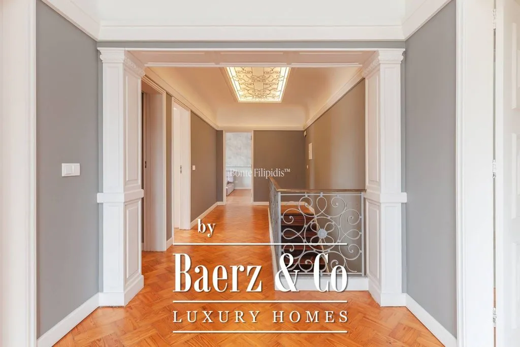 Esik - Six-Bedroom Villa with Pool in Belém, Lisbon
