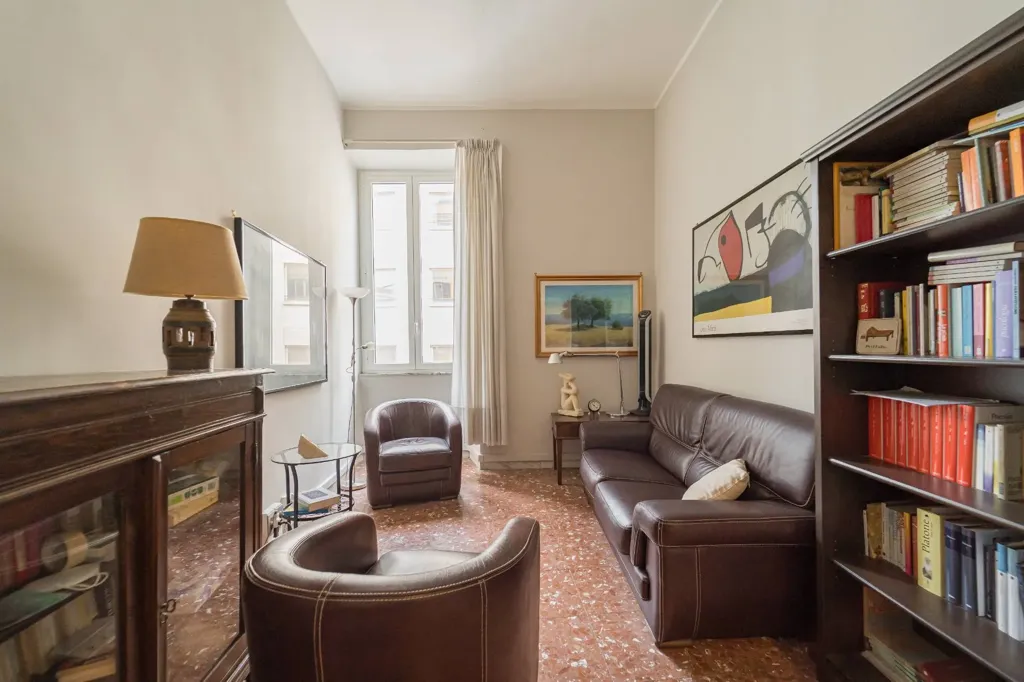Elutuba - Triplex with Double Exposure in Ludovisi, Rome