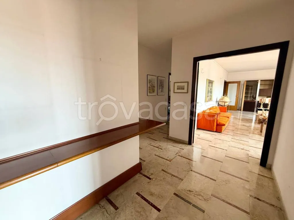 hallway_entrance