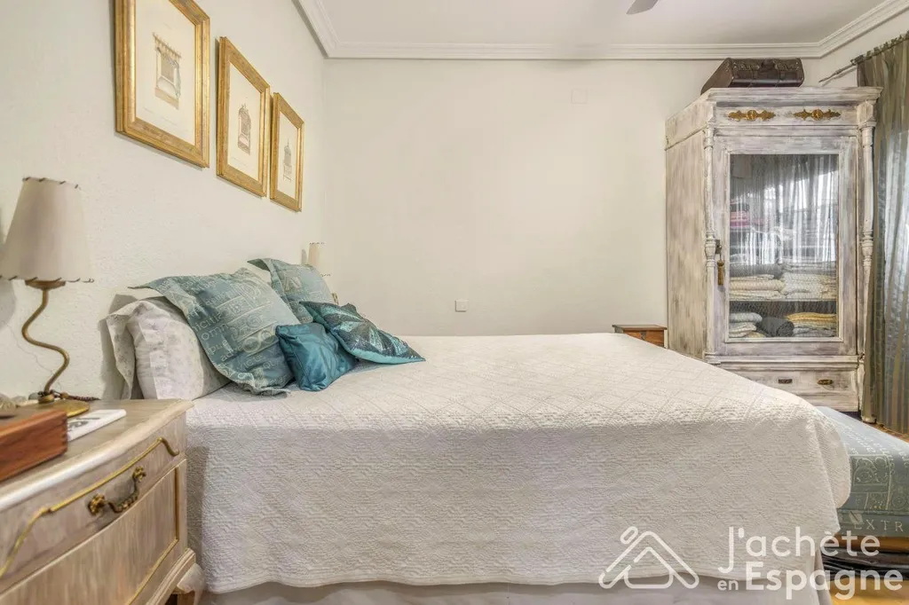 Magamistoad - Charming Flat with High Ceilings in Alicante Centre