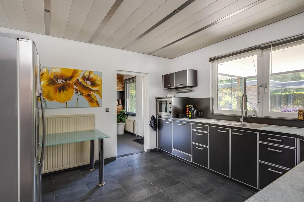Cucina - Luxury Villa with Wellness Features in Urmond