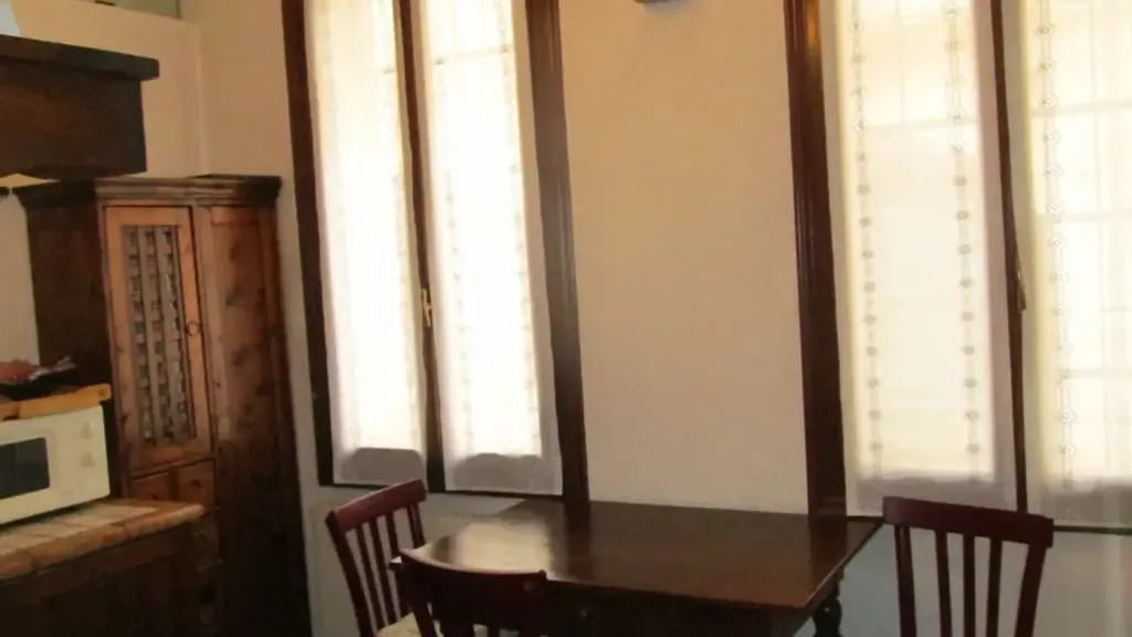 Söögituba - Three-Level Apartment in Padova Specola