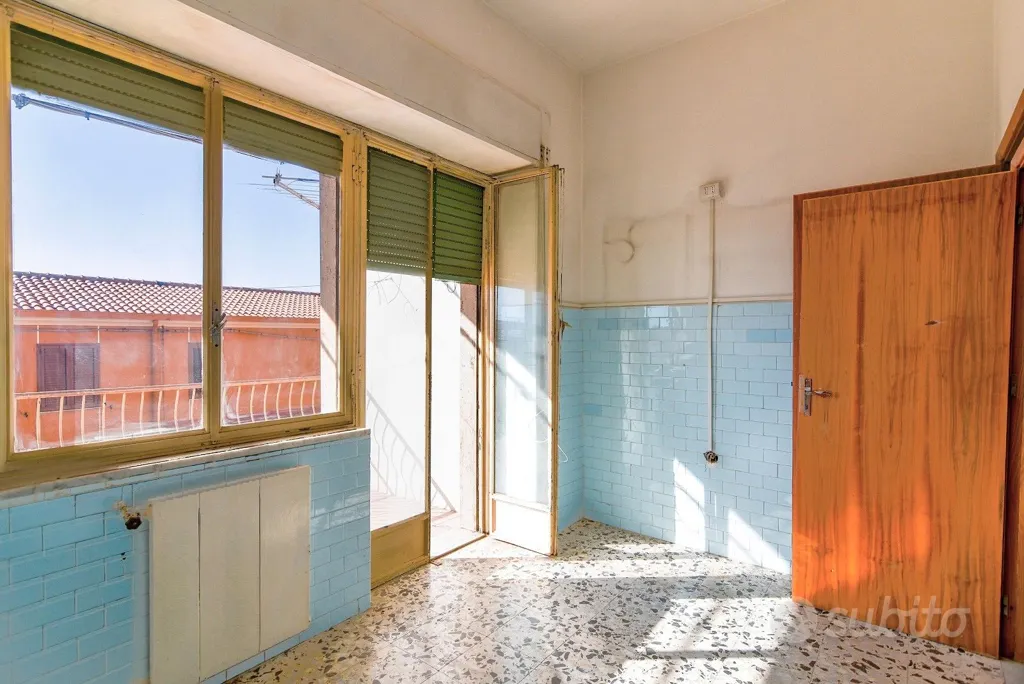 Pièces - Spacious First-Floor Apartment in Sertinu, Macomer