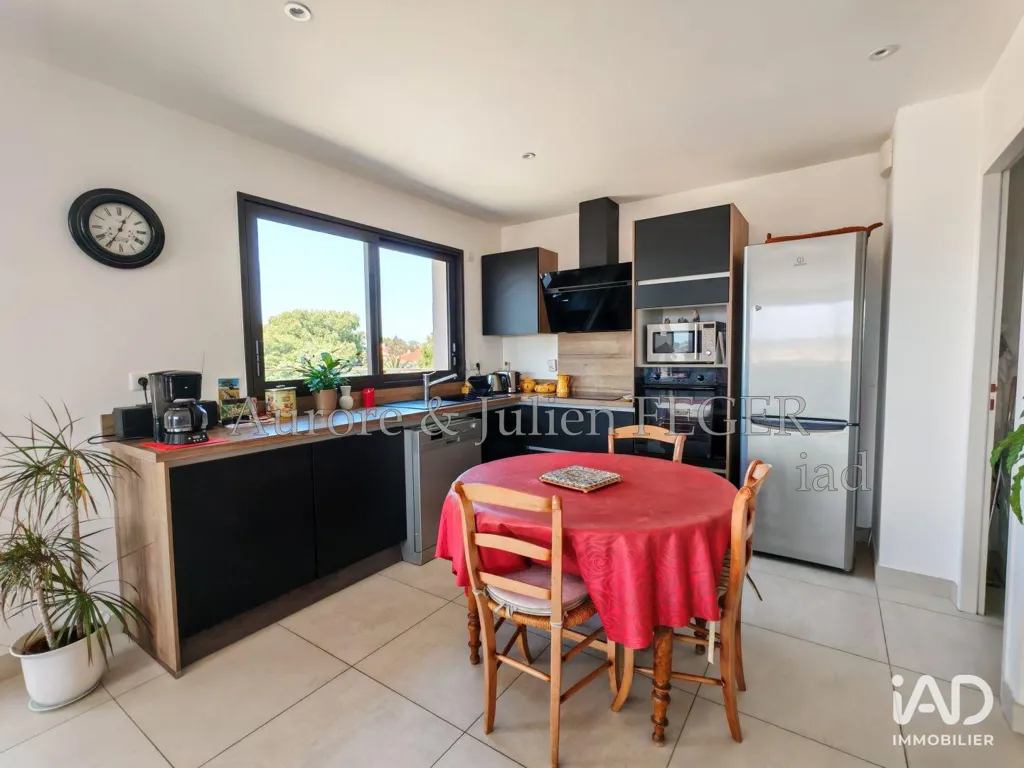 Köök - Apartment with Panoramic Terrace in Saint-Cyprien