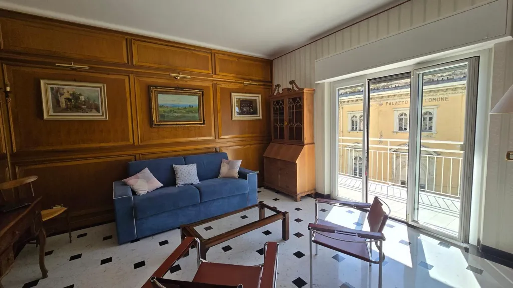 Séjour - Quadrilocale with Terrace in Alassio Centre