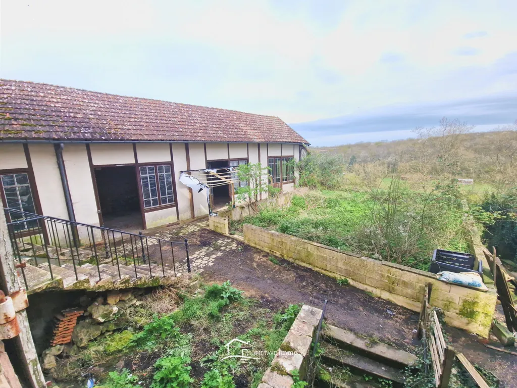 Aed - Townhouse with Garden View in Lusignan