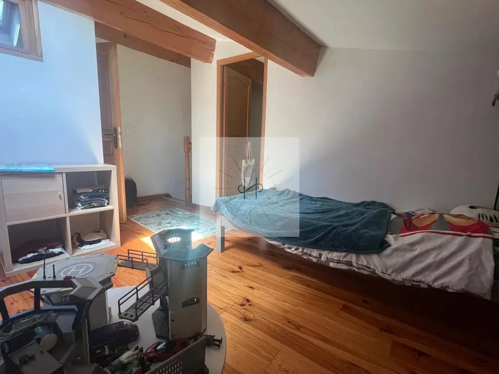Chambres - Ensemble Immobilier avec Jardin à Montélimar