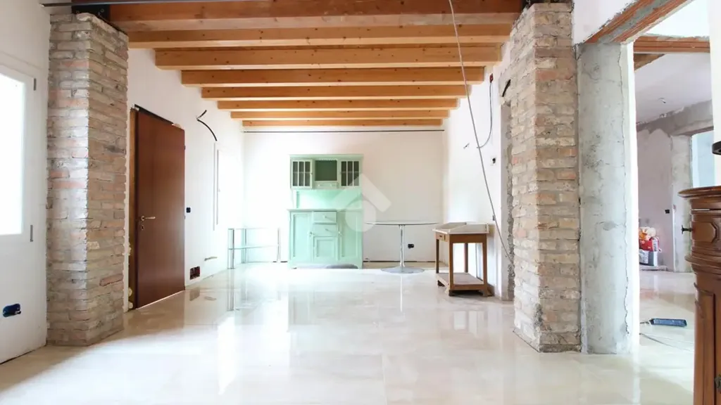 Hallway - Restored Terraced Villa in Roncade