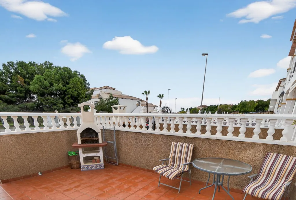 Terrass - Semi-Detached Villa with Sea Views in Punta Prima