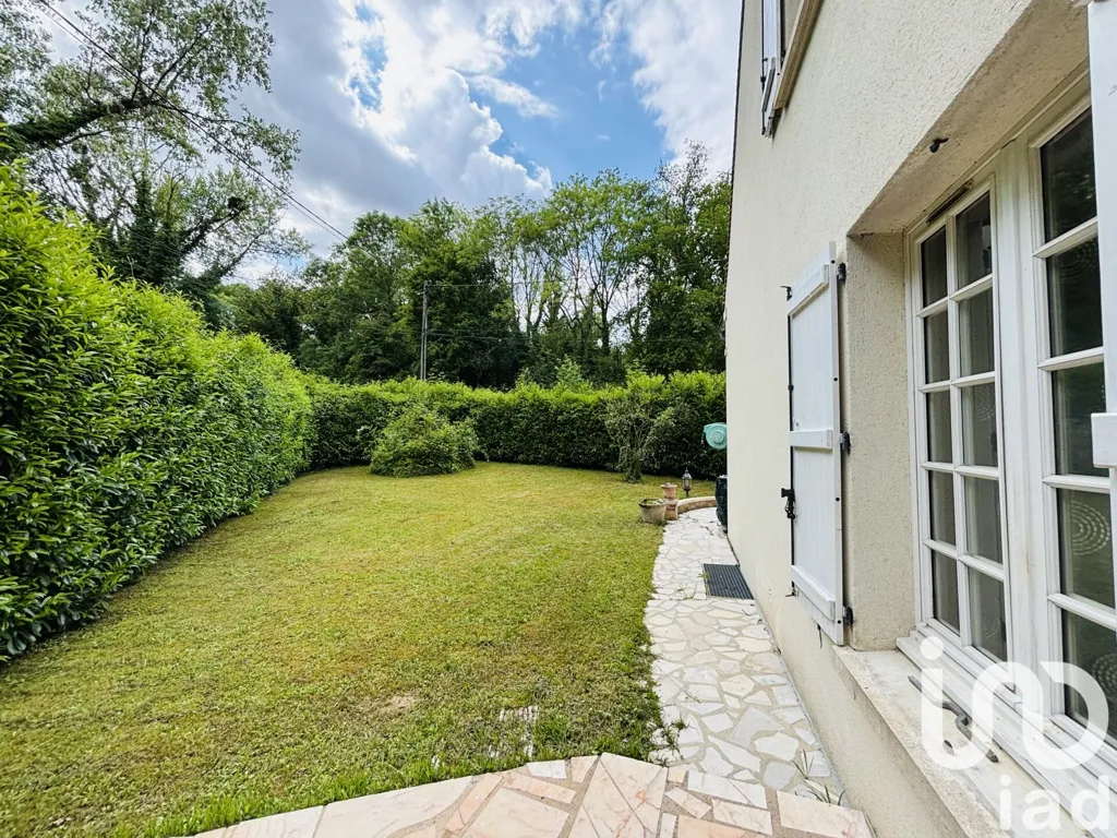 Giardino - Detached House with Terrace in Précy-sur-Oise