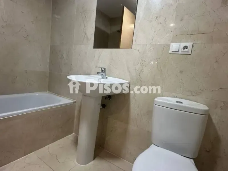 Vannitoad - Bright Apartment with Garden Views in Ponferrada