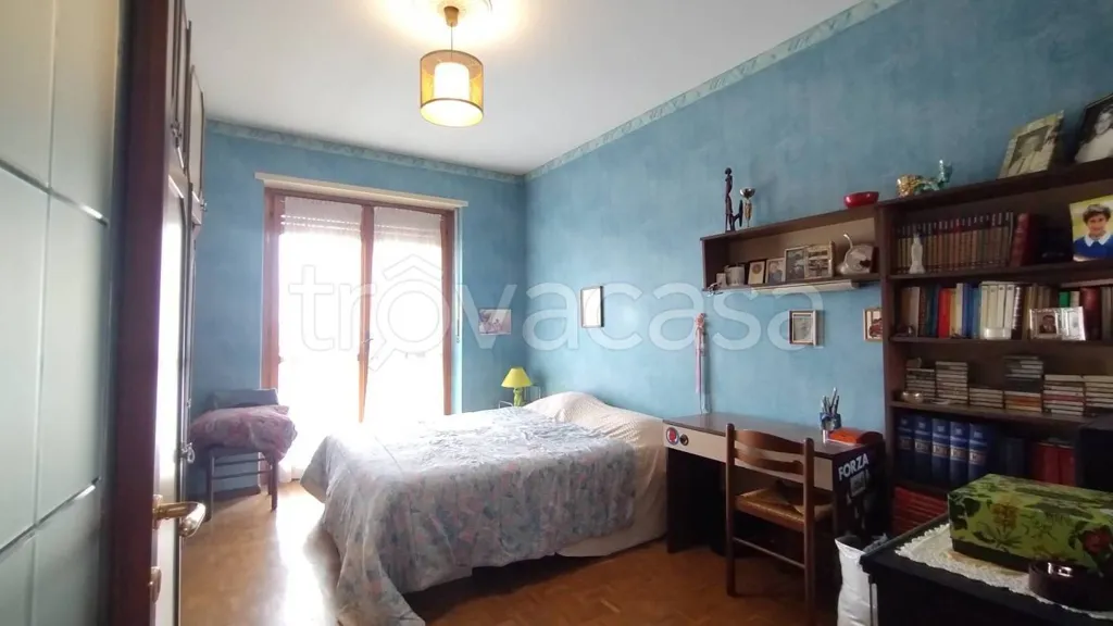 Chambres - Spacious Apartment with Balcony Views in Torino