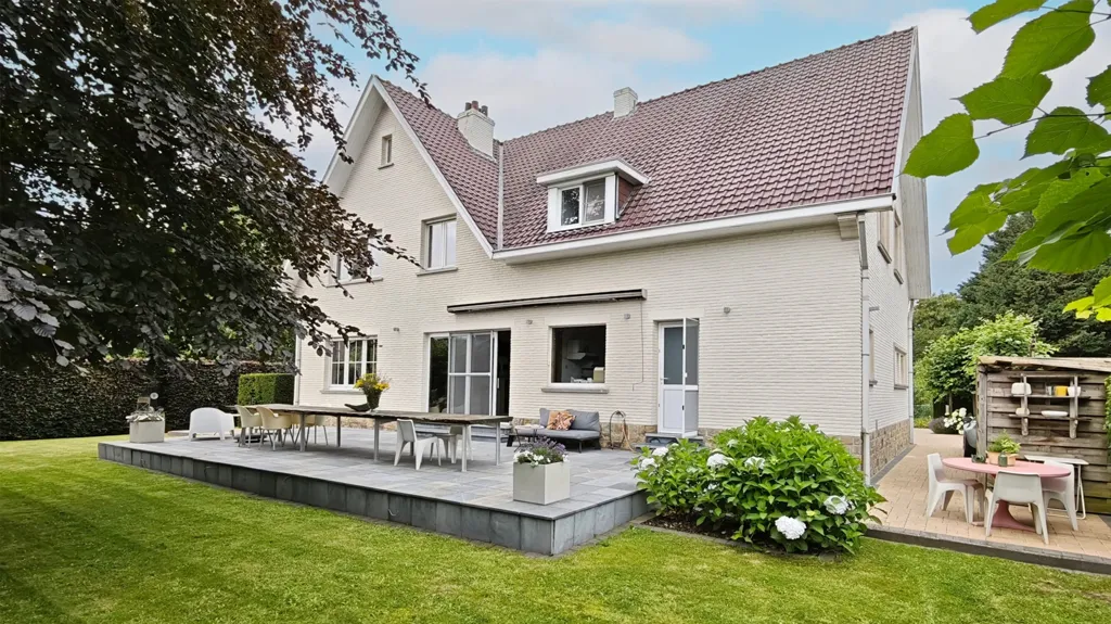 Välivaade - House with 60 m² Terrace in Herent