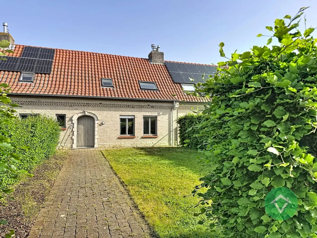 Välivaade - House with Large Garage in Ichtegem