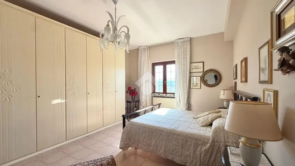 Appartement 4 pièces à IT