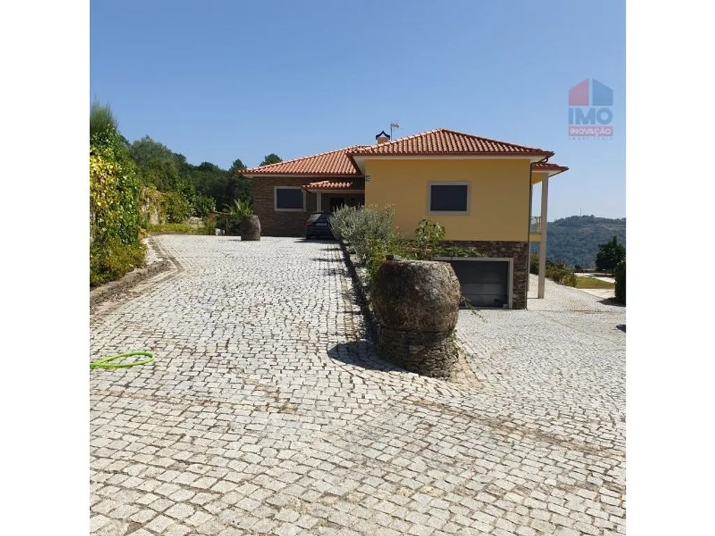 Välivaade - Luxury House with Olive Grove in Vila Real