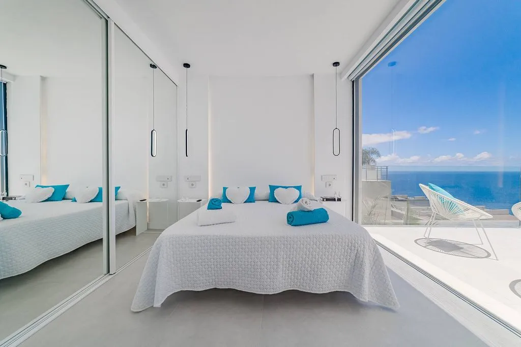 Chambres - Contemporary Villa with Sea Views in Santa Cruz