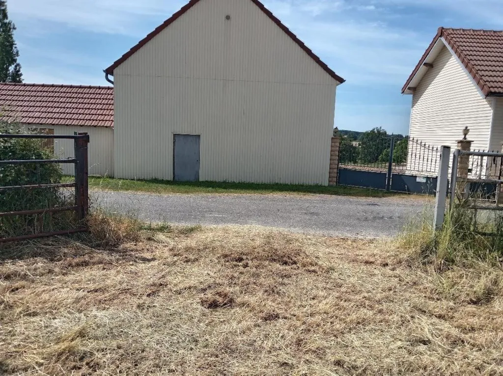 Garden - Country House with Equestrian Potential in Couleuvre