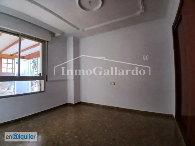 Pièces - Spacious Apartment with Terrace near Málaga Beach