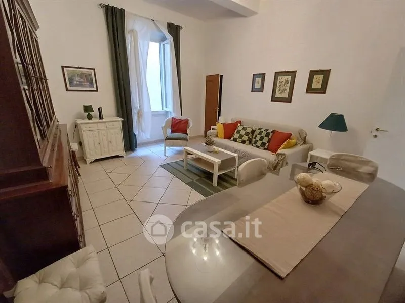 Séjour - Armed Trilocale with Balcony in Florence