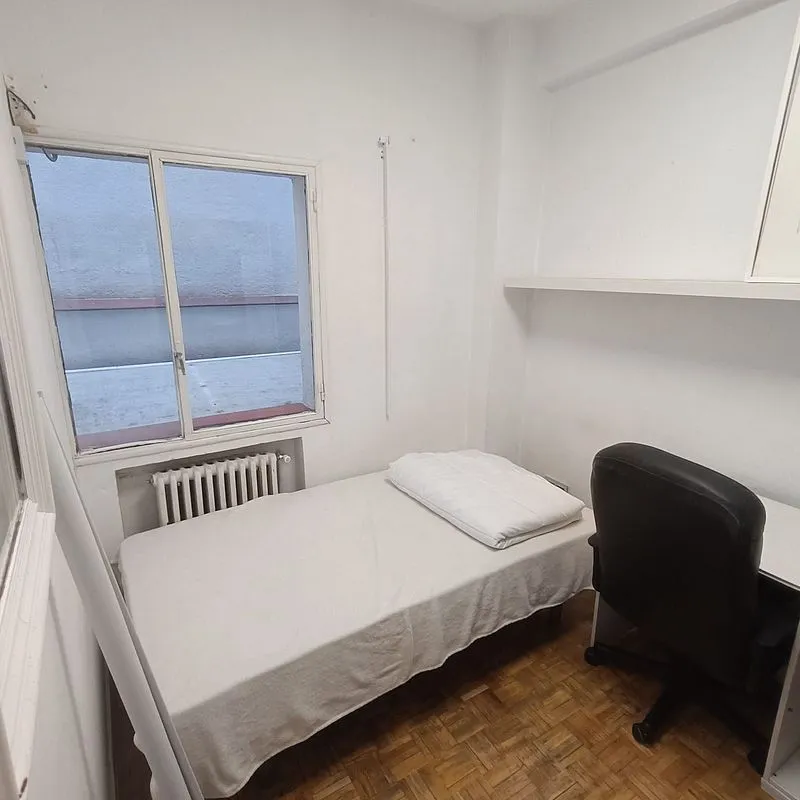 Magamistoad - Furnished Flat with Central Heating in Madrid