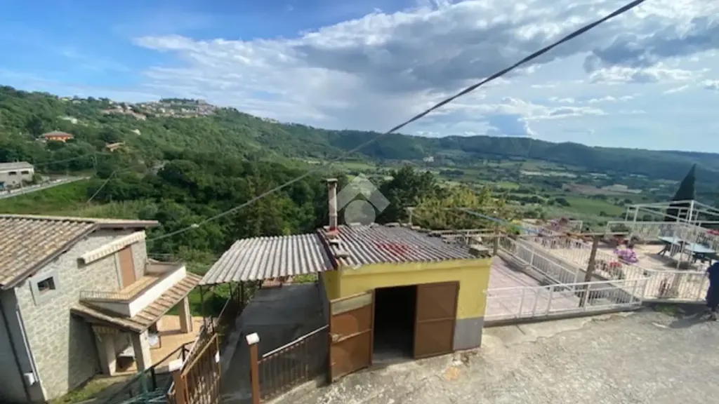 Terrass - Independent House with Lake View in Montefiascone