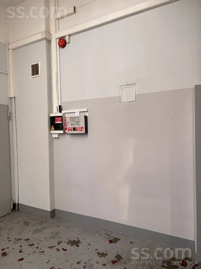 Garage - Apartment with Enclosed Garden in Mežaparks, Riga