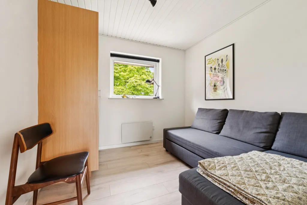 Elutuba - 1-Storey Villa with Garden in Humble