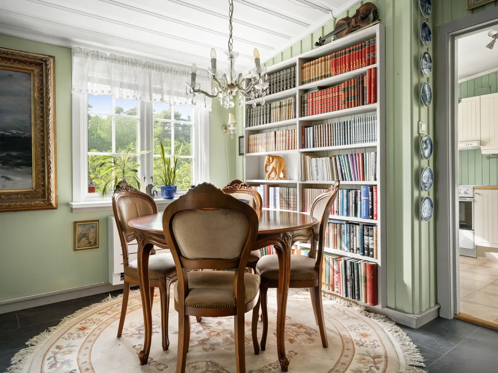 Söögituba - Charming Detached House with Garden in Kråkerøy