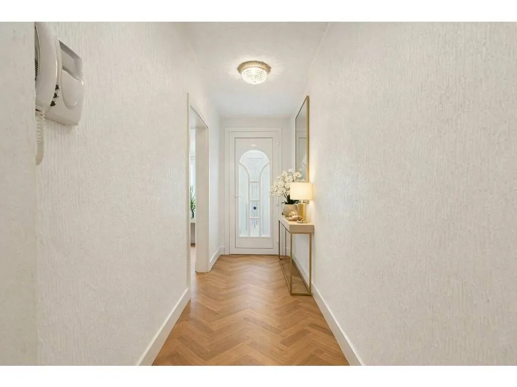 hallway_entrance