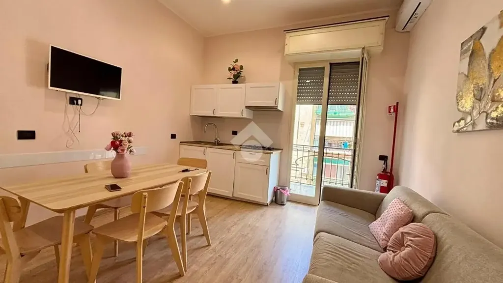 Séjour - Modern Flat with Balconies in Poggioreale, Naples