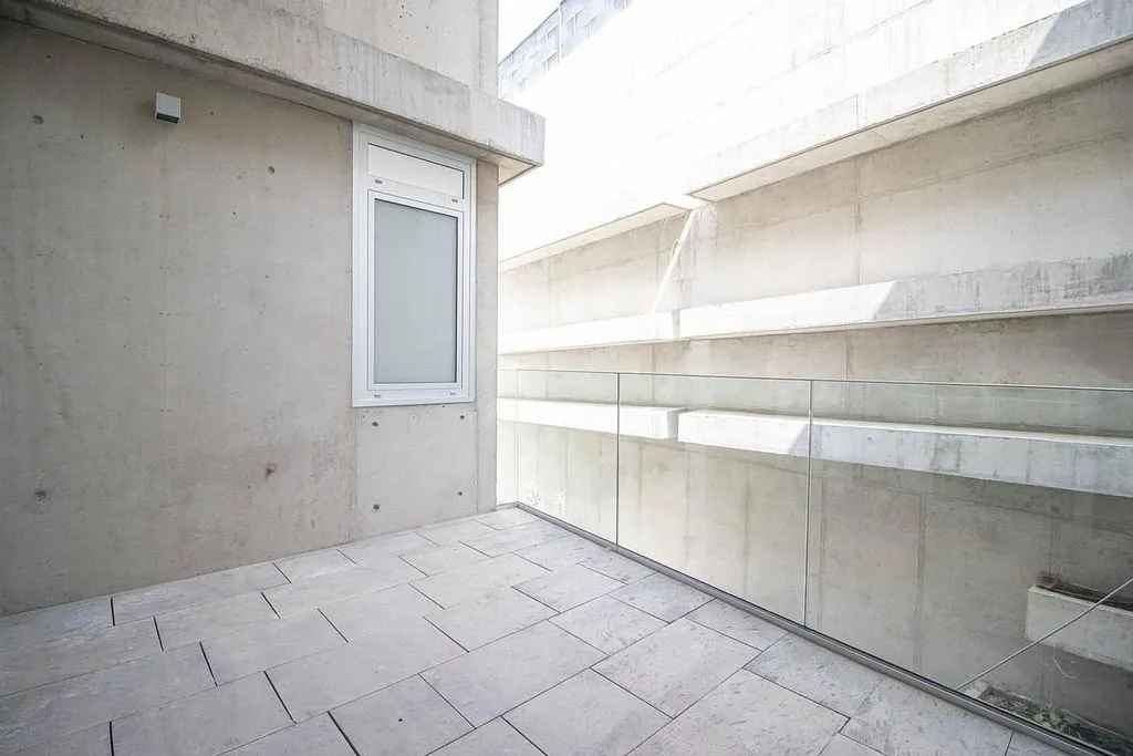 Jardin - Contemporary Townhouse with Pool in Ifara