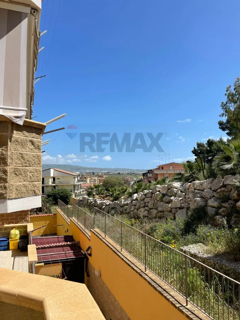 Terrazza - Spacious Apartment with Balcony in Agrigento