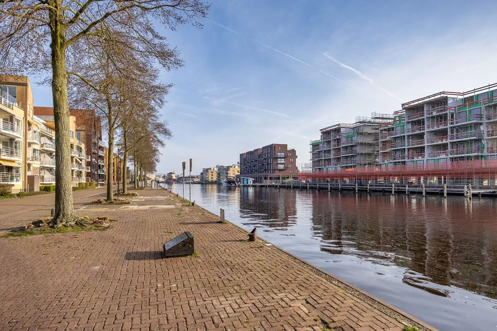 Extérieur - Modern Apartment with Balcony in Sneek